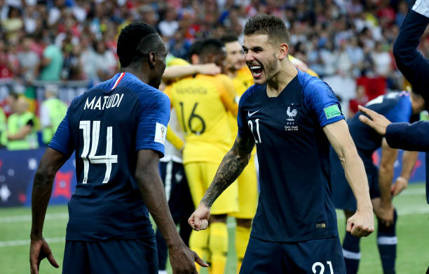 仅仅是一场 仅仅是一场