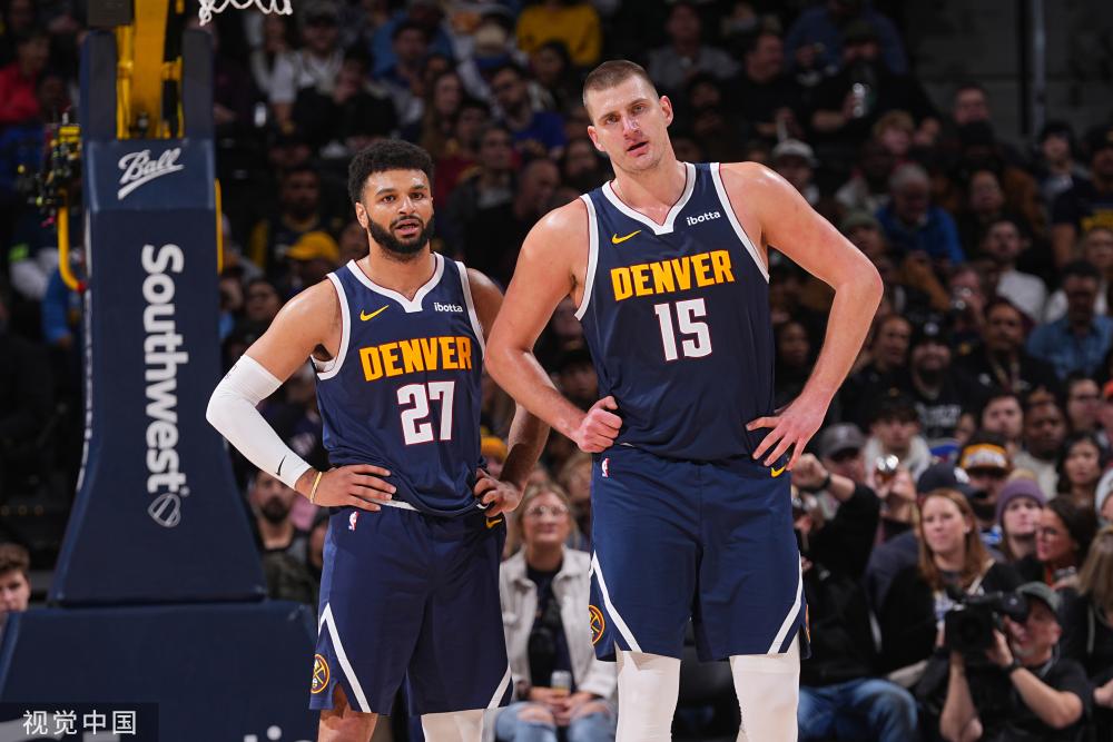 运动会上 运动会上