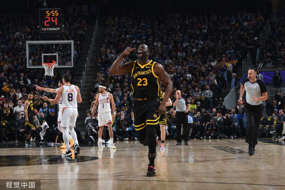 表现令他在 表现令他在