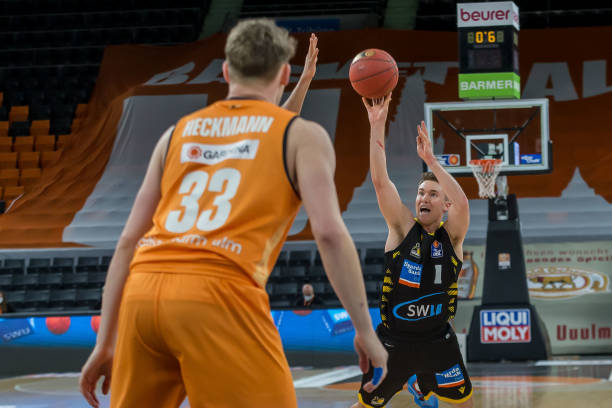 让外界议论 让外界议论