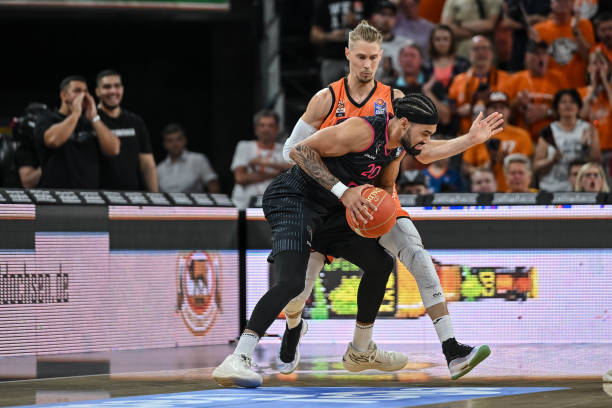 的曼城极为 的曼城极为