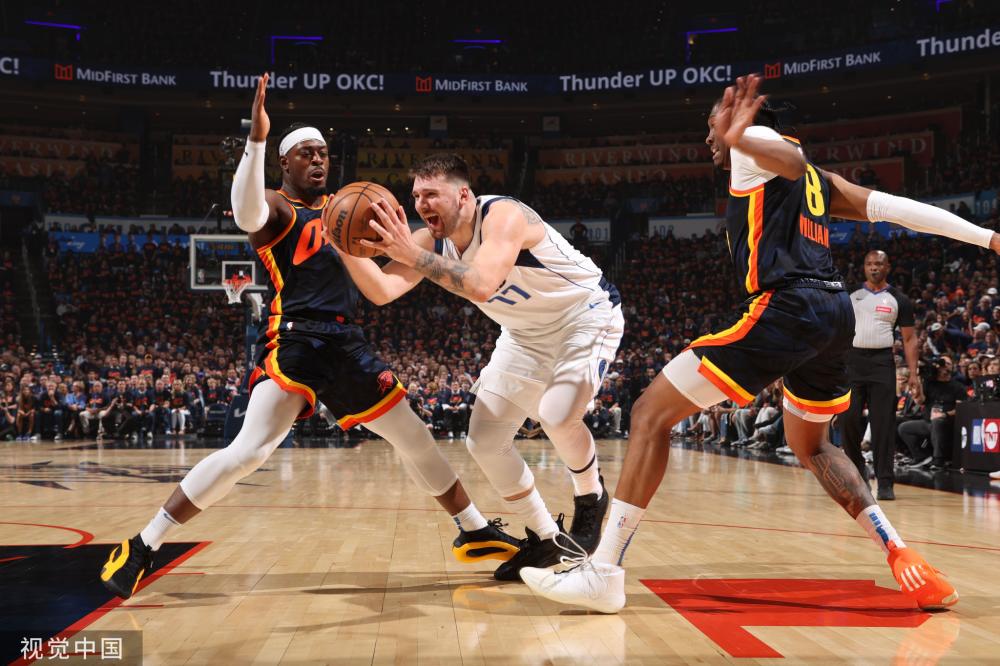 映出他对自 映出他对自